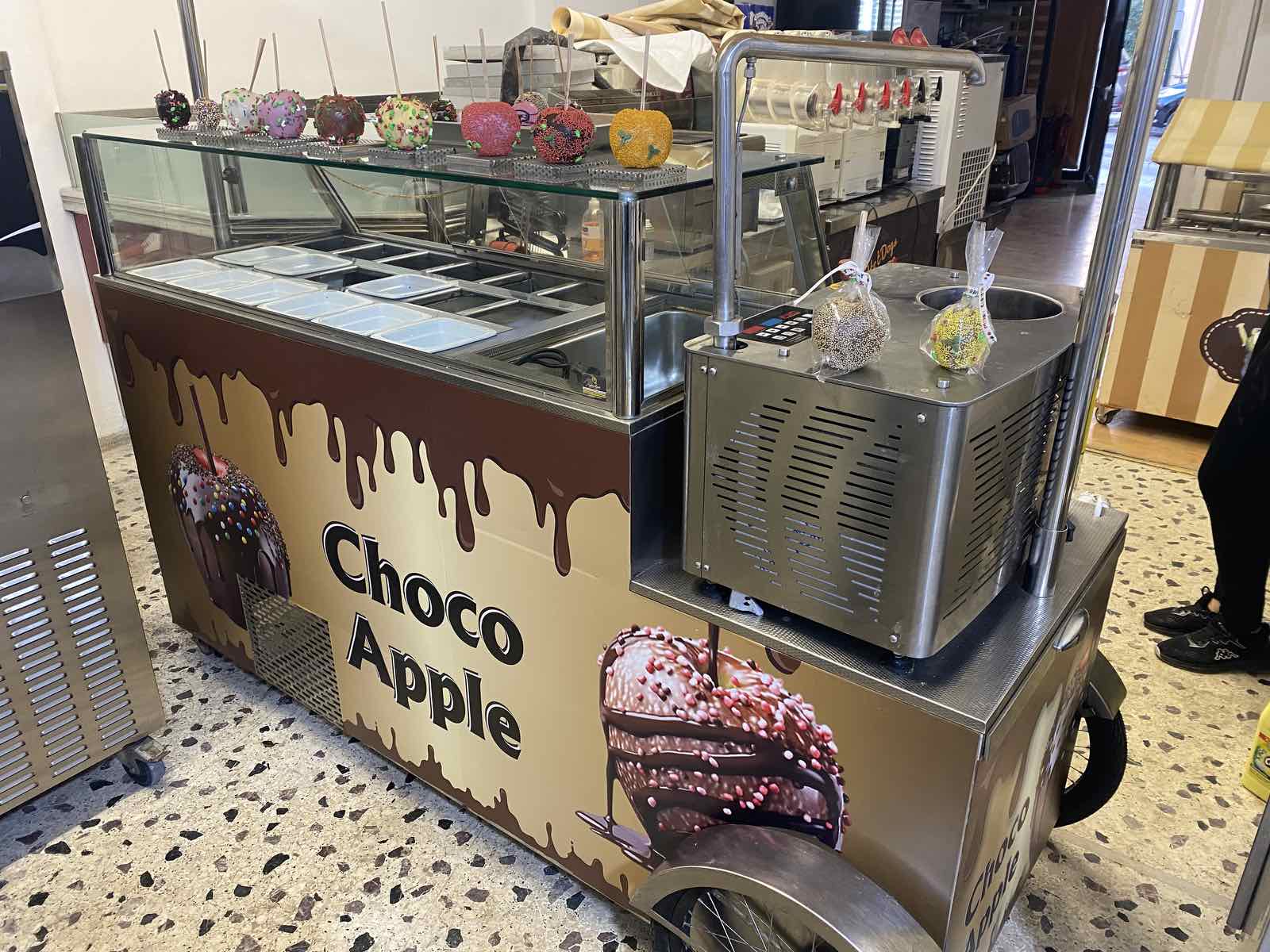 Gourmet apple toppings